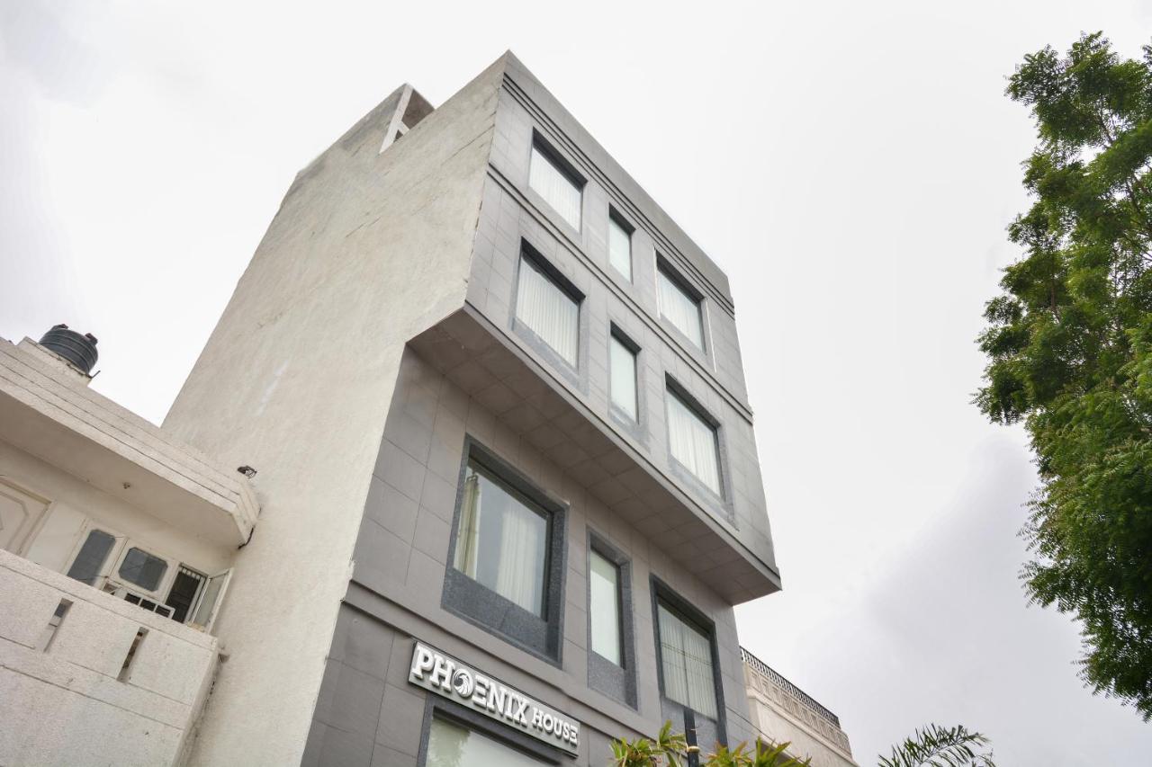 Oyo 47054 The Phoenix House 3*